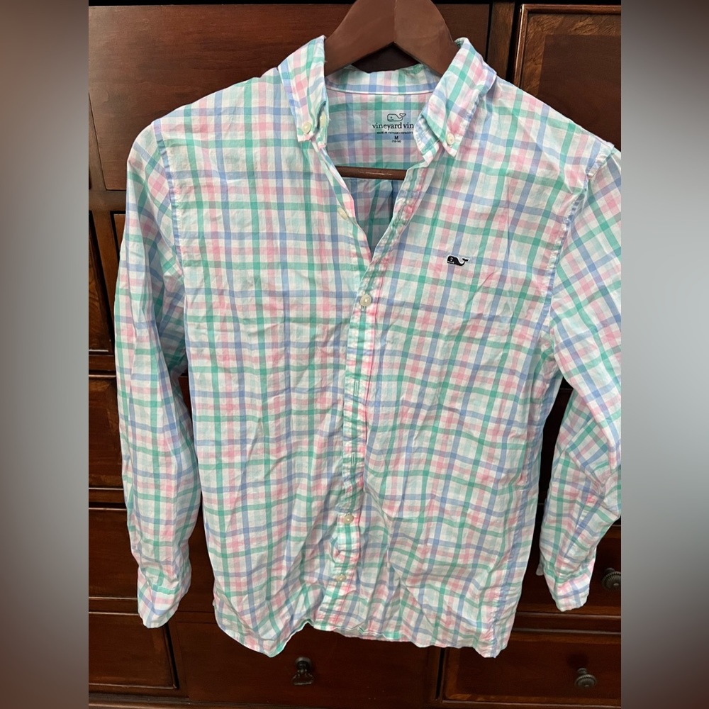Vineyard Vines boys plaid button down shirt size Medium 12-14